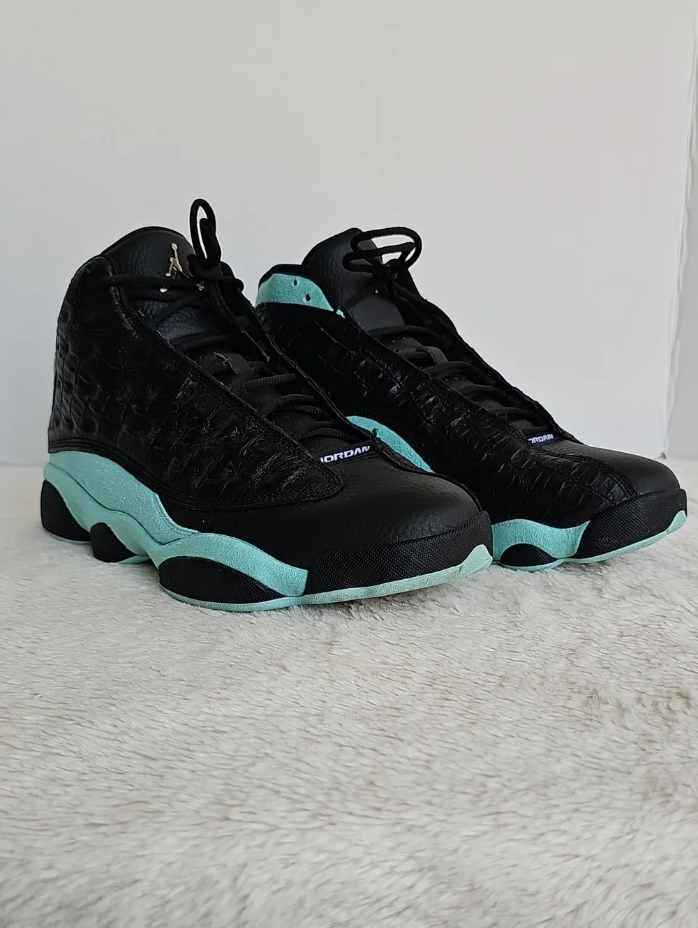 Jordan 13 Retro Island Green / Black Leather / Suede Size 9.5M